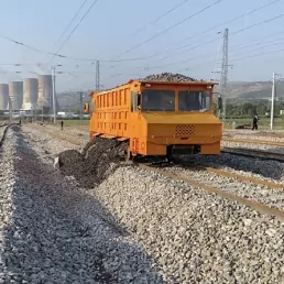 Railway Ballast Filling Vehicle